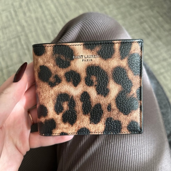 Saint Laurent Black and Brown Leopard Print Card Holder - Picture 1 of 7